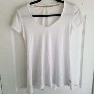 sheer sustainable basic white tee